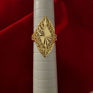 Ring gold plated.non tarnish and hypoallergenic